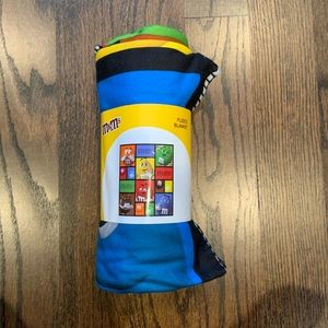 M&M blanket